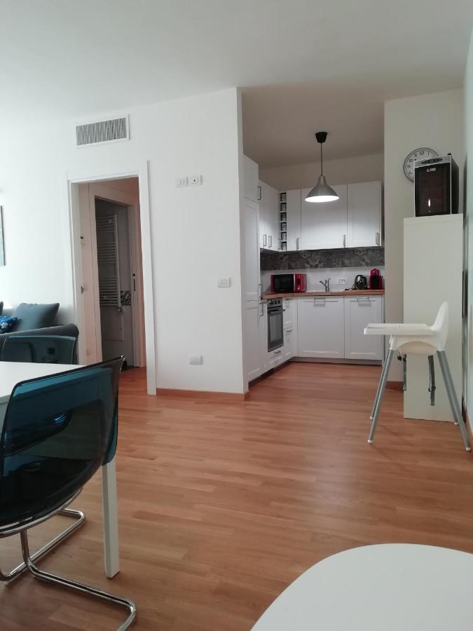 Central Apartment Con Tre Camere Da Letto لوكوروتوندو المظهر الخارجي الصورة